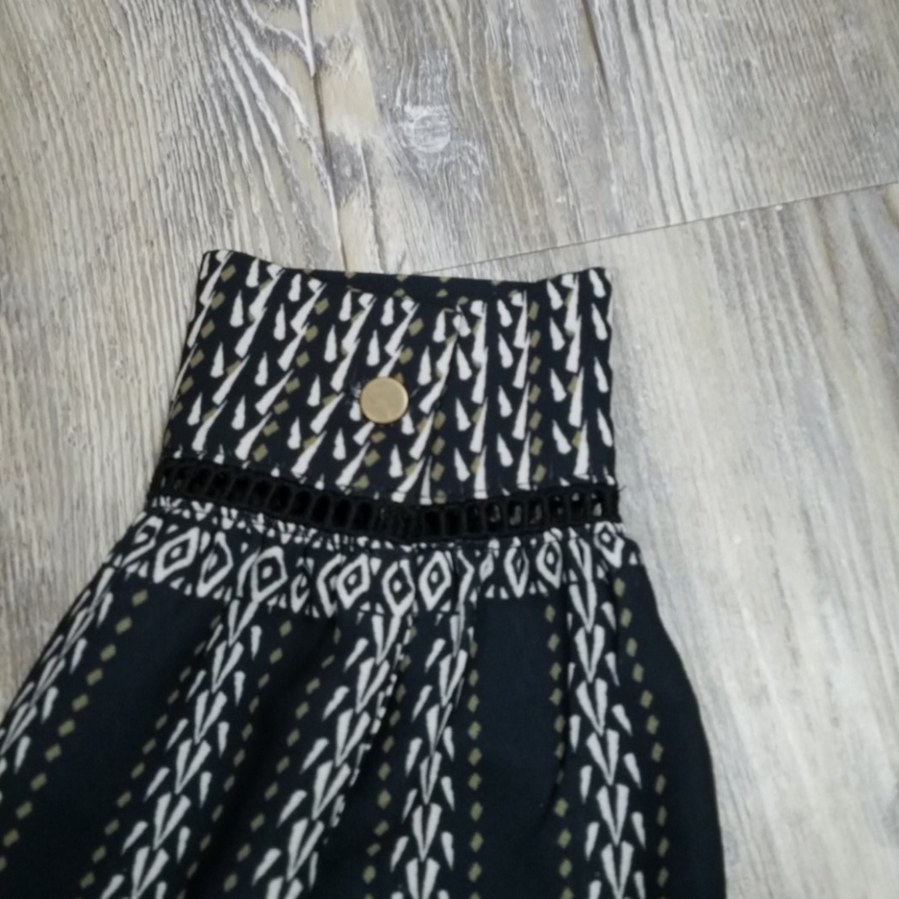 Adelyn Rae Sample Dress - Picture 4 of 5
